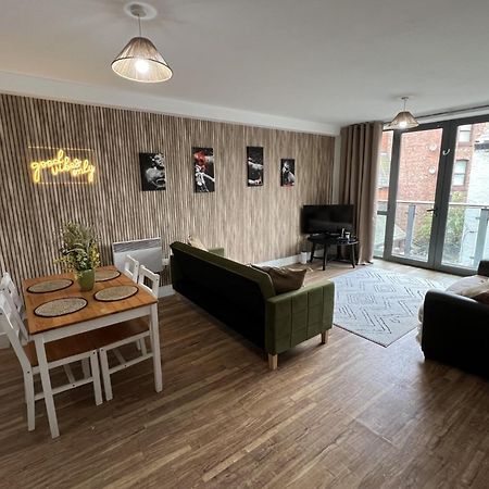 Pleasant Stay Apart Liverpool Buitenkant foto